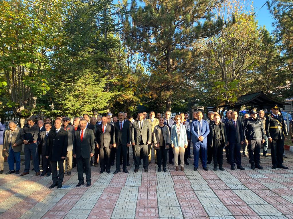İLÇEMİZDE 10 KASIM ATATÜRK’Ü ANMA PROGRAMI İCRA EDİLDİ.
